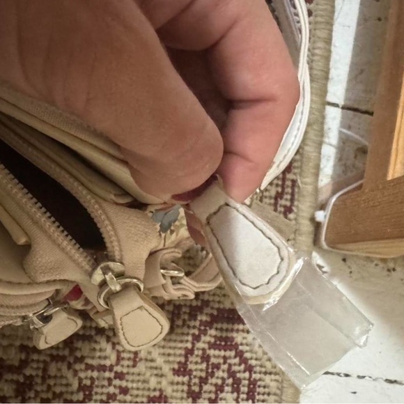 Rare Vintage Koltov Floral Women's Bag with Cream Accents - cottagecore! - Picture 5 of 8